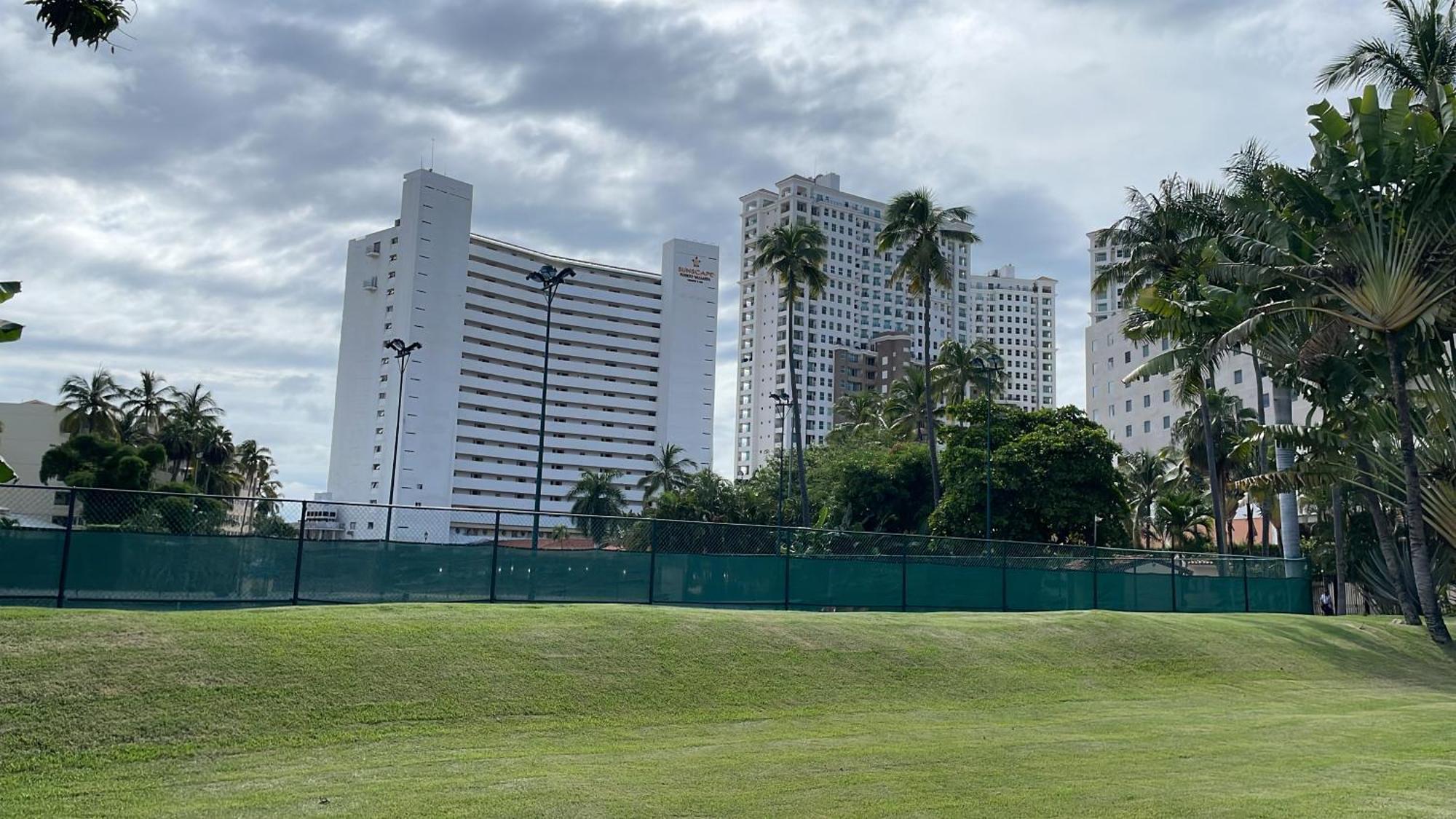 Beachfront View Condo Beside La Isla Mall Puerto Vallarta Exterior photo